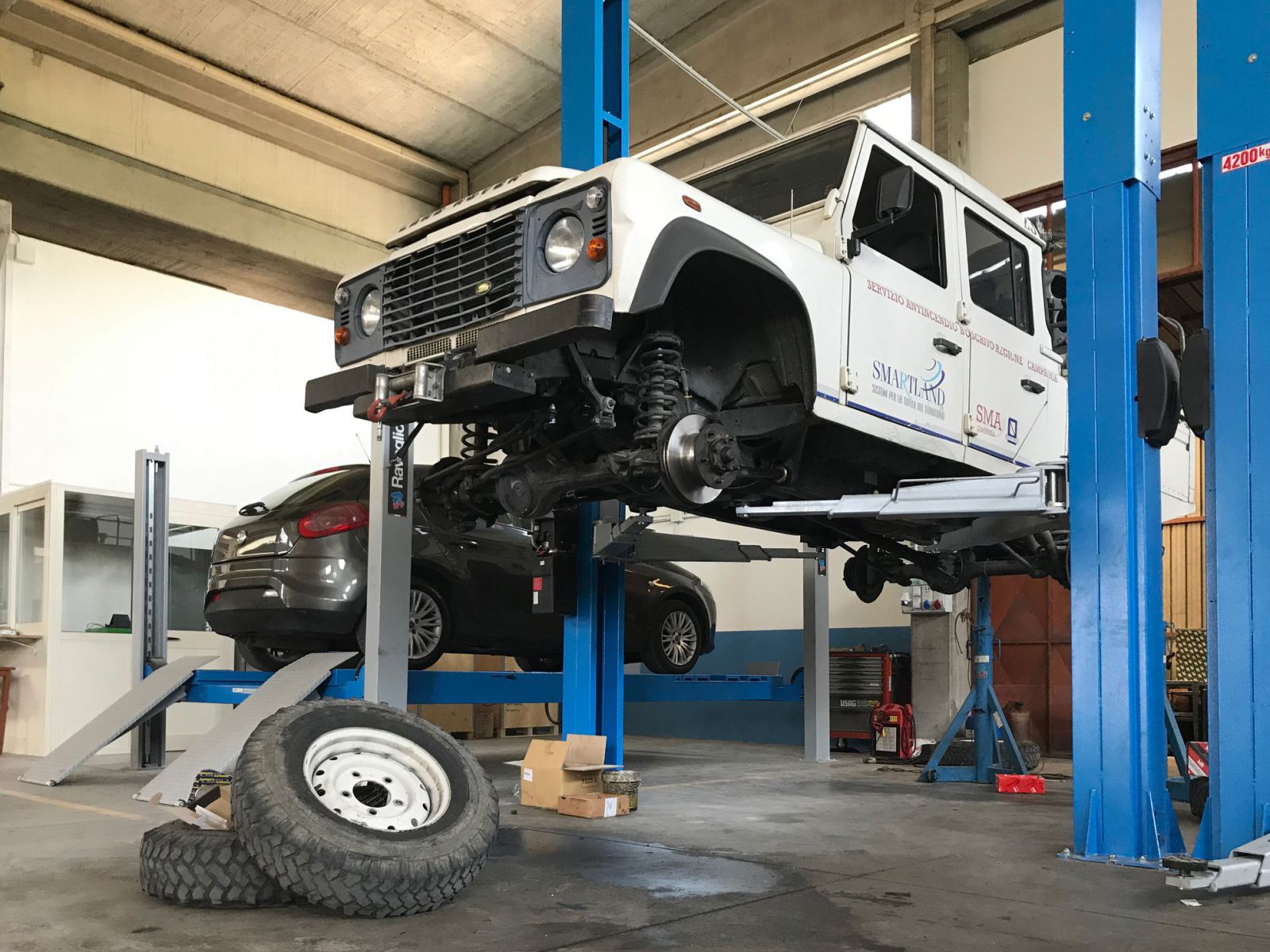 Cầu nâng hai trụ thủy lực Ravaglioli KPH370.45K